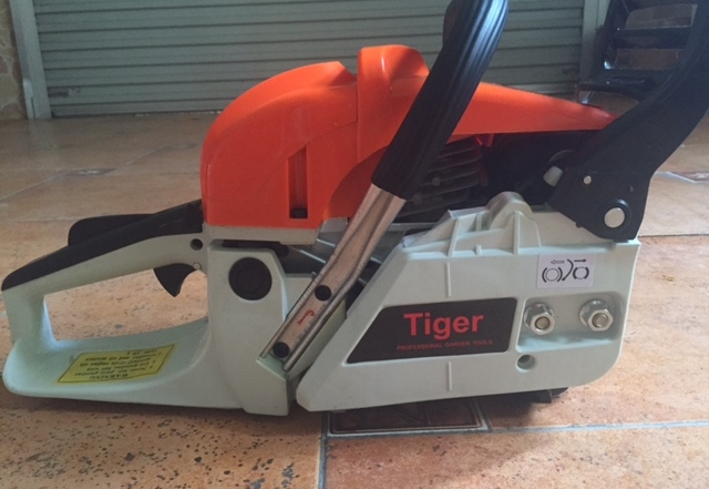 Máy cưa Tiger 5200-N - Công Ty TNHH XNK Thương Mại Dịch Vụ Khải Vĩnh